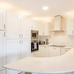 One Of A Kind, Seafront In St Georges Bay By 360 Estates Lägenhet *