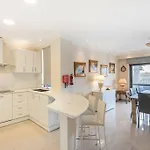 One Of A Kind, Seafront In St Georges Bay By 360 Estates Lägenhet St. Julian's